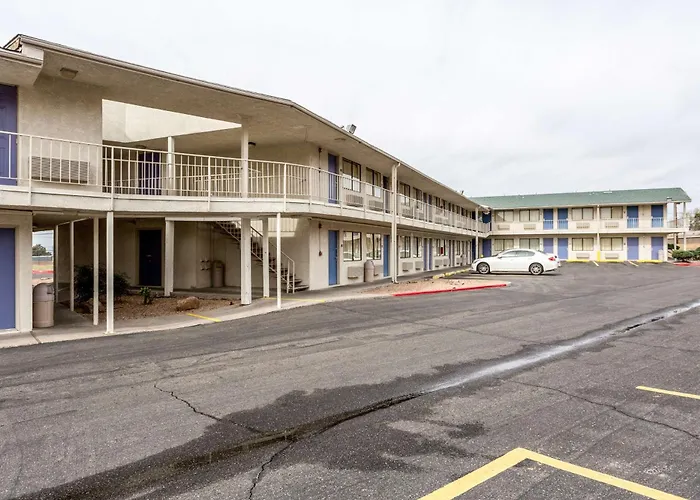 Motel 6 Northeast